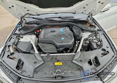 2023 BMW 530Xe z USA, uszkodzony, nr VIN WBA33AG02PCN73830